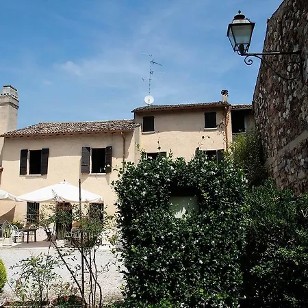Antico Borgo Bed & Breakfast 2*