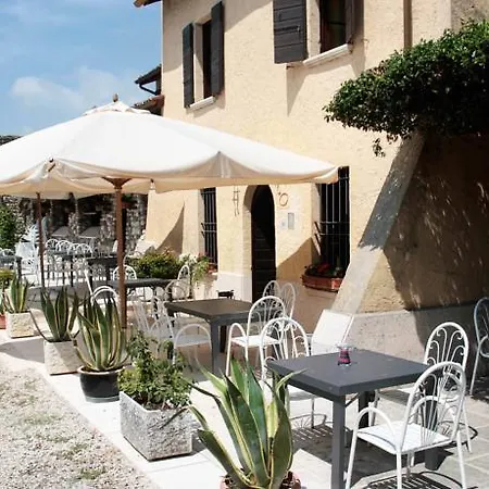 Antico Borgo 2* Castellaro (Lombardy)