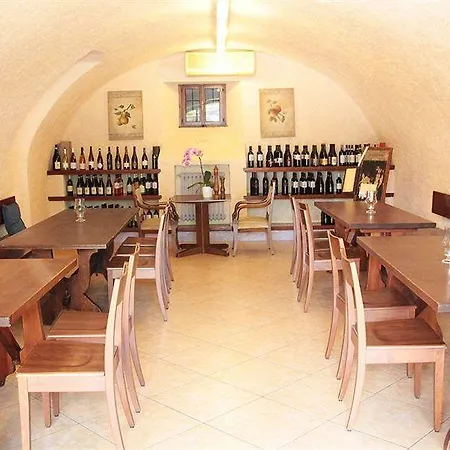 Antico Borgo Castellaro (Lombardy)